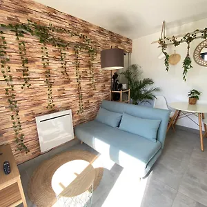  Appartement Un Coquet Sur La Colline